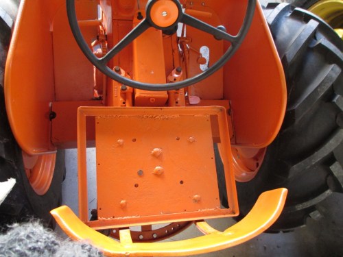 Orange Oliver seat (Large)