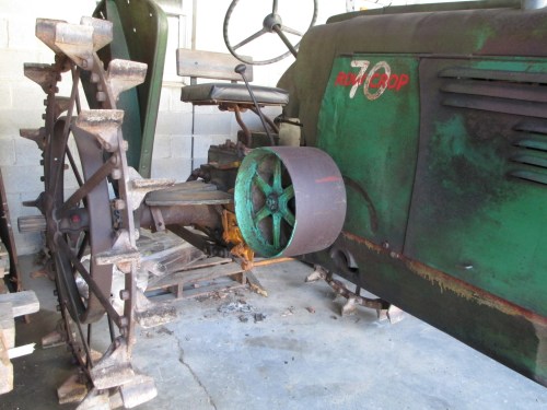 Row Crop 70 right side (Large)